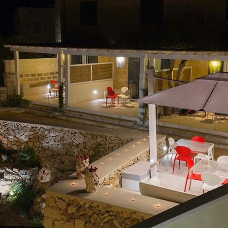 Le Suites Del Carrubo Фавиняна Екстериор снимка