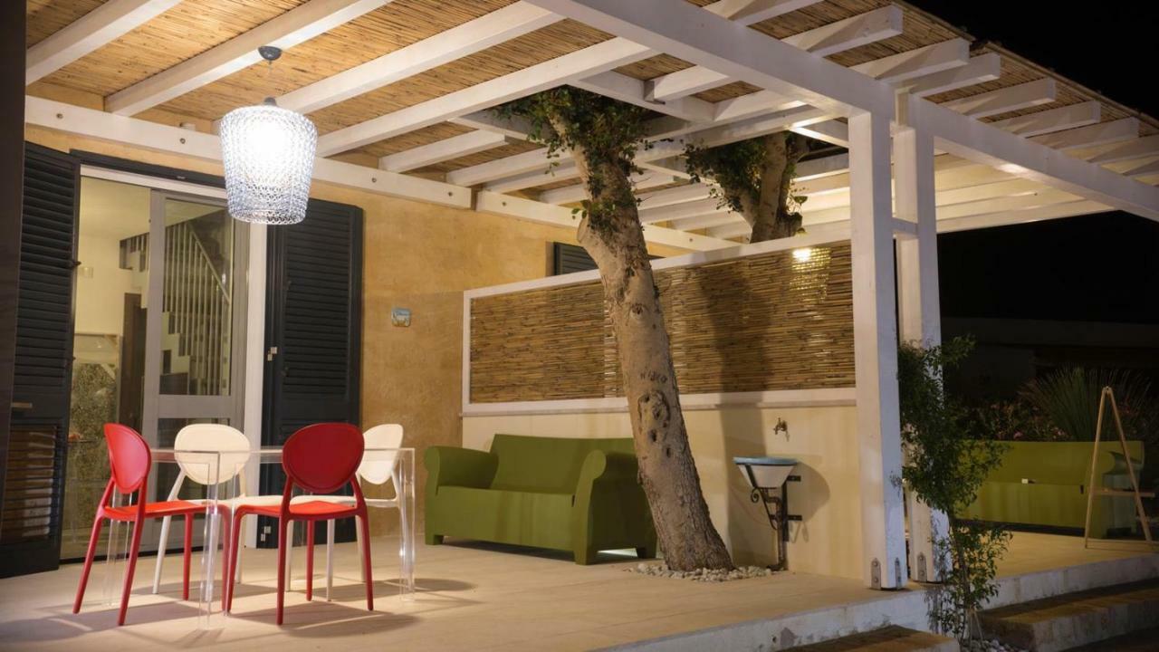 Le Suites Del Carrubo Фавиняна Екстериор снимка