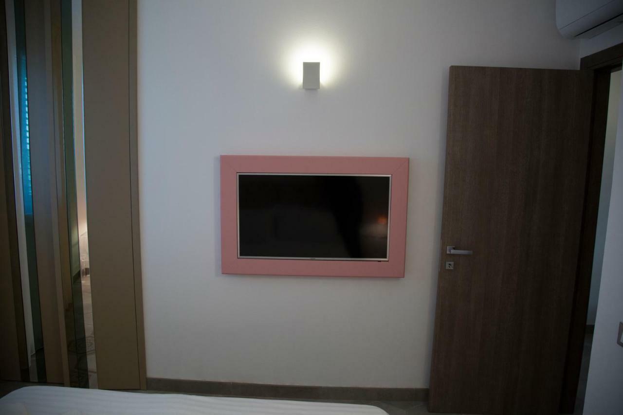 Le Suites Del Carrubo Фавиняна Екстериор снимка
