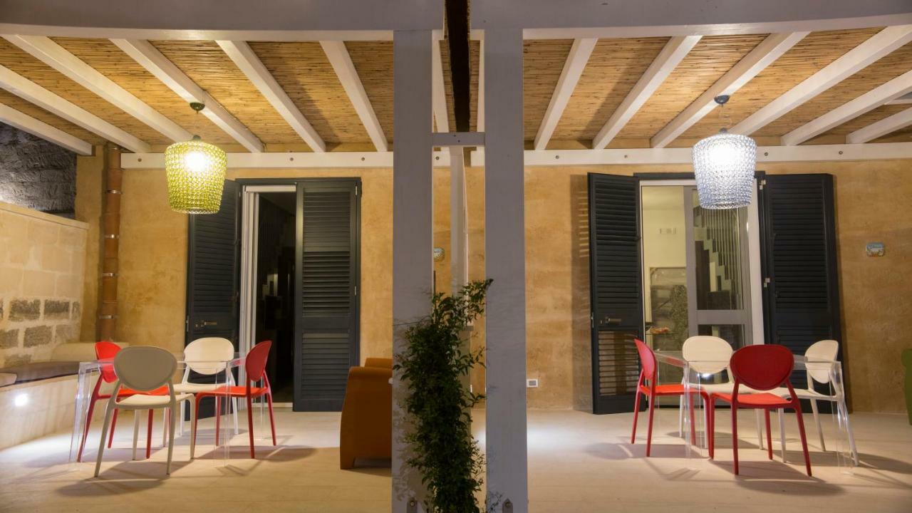 Le Suites Del Carrubo Фавиняна Екстериор снимка